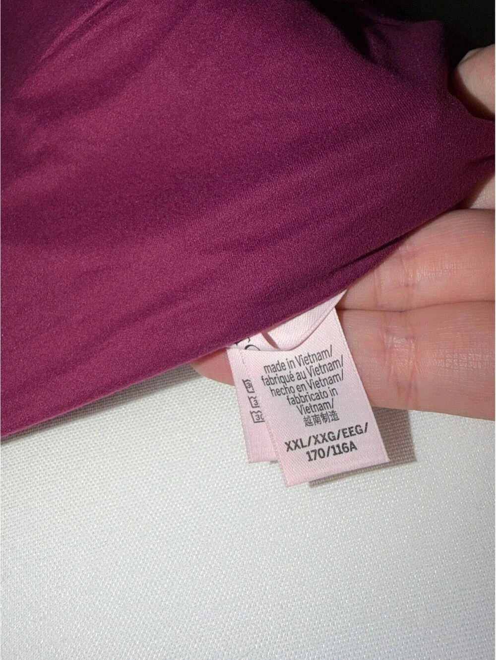 Victoria’s Secret Very Sexy Burgundy Bra Gold VS Logo XXL Adjustable Straps